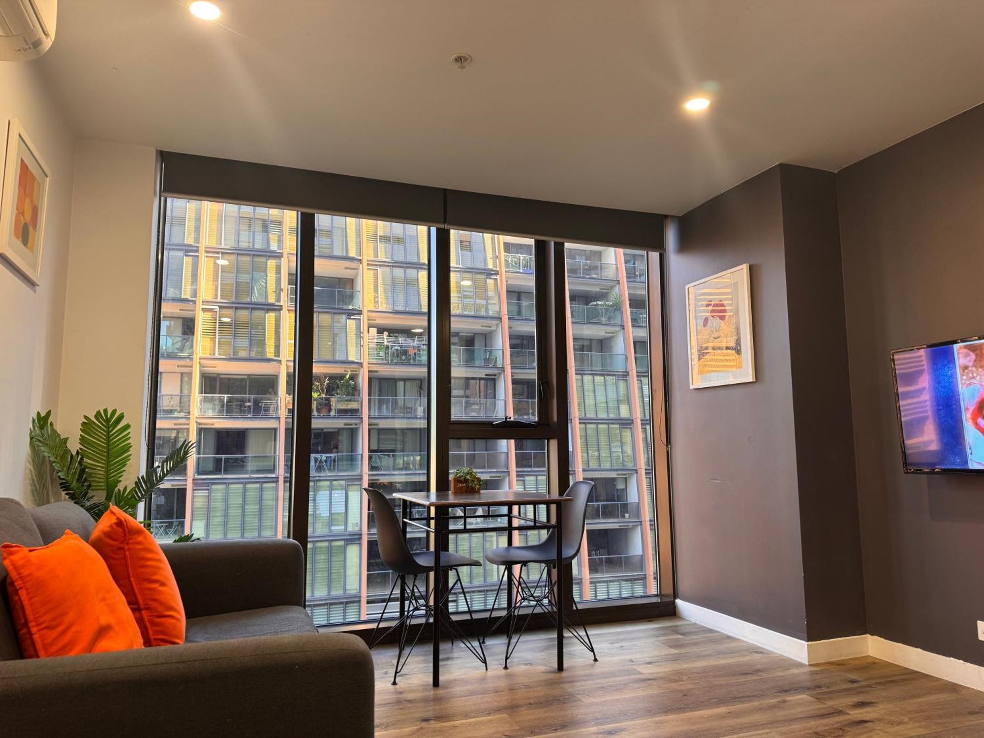 Aura On Flinders Serviced Apartments Мелбърн Екстериор снимка