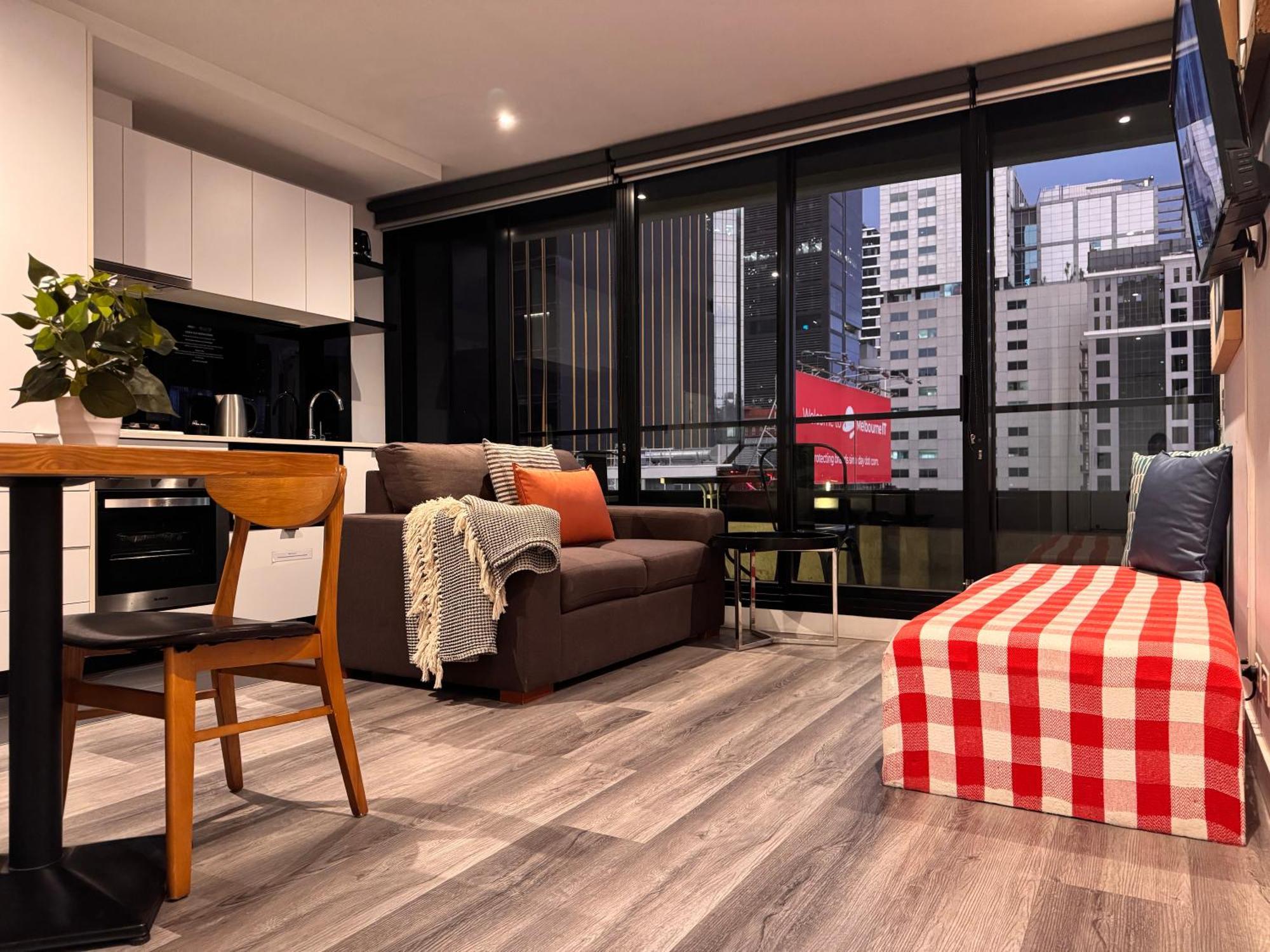 Aura On Flinders Serviced Apartments Мелбърн Екстериор снимка