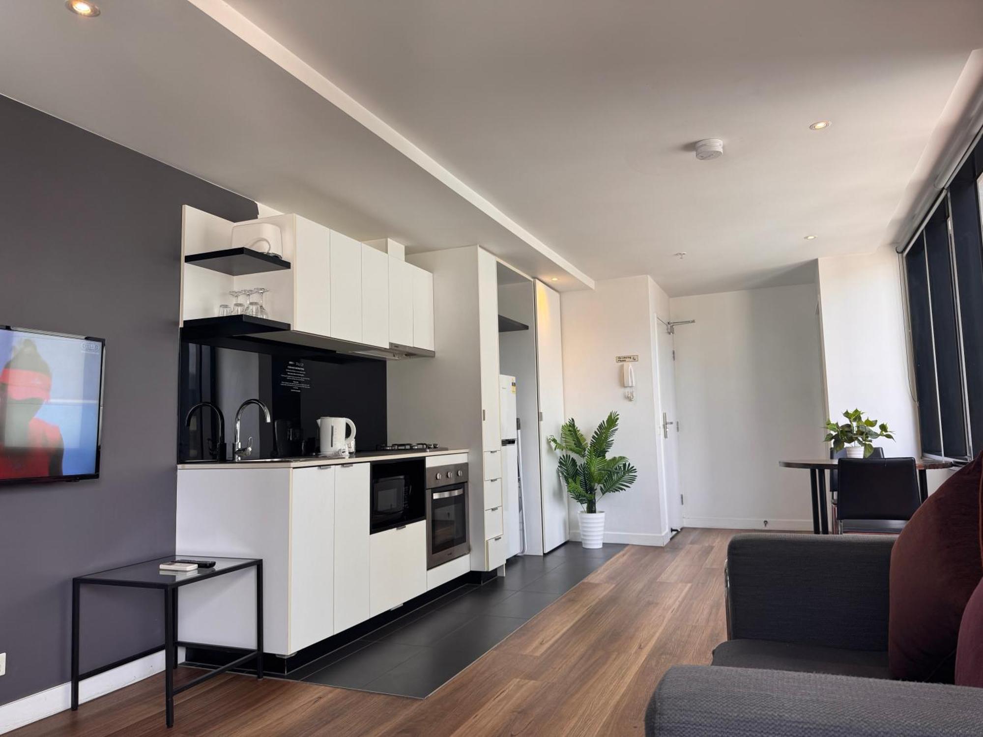 Aura On Flinders Serviced Apartments Мелбърн Екстериор снимка
