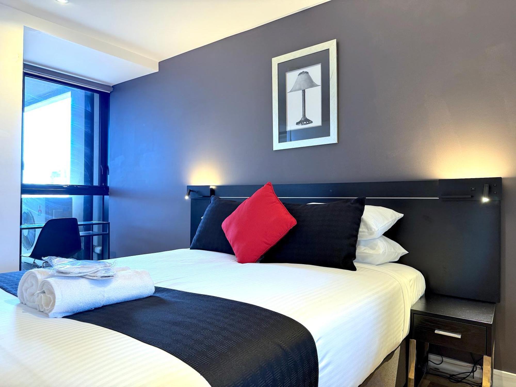 Aura On Flinders Serviced Apartments Мелбърн Екстериор снимка